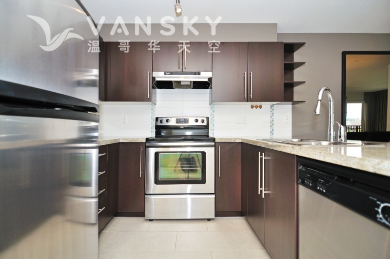 260630185720_Kitchen 2.jpg